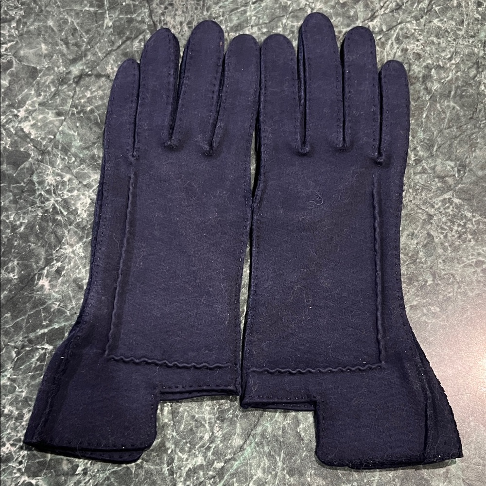 Elegant Vintage Navy Gloves